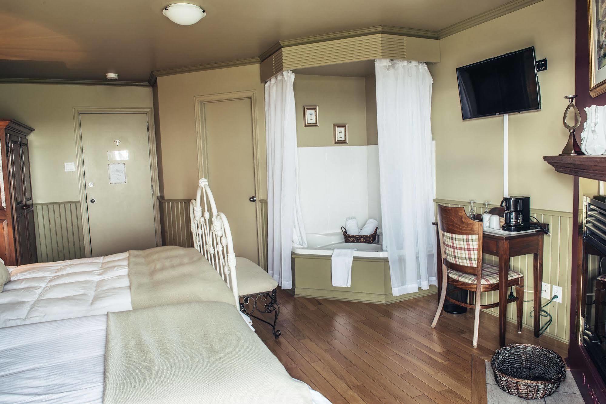 L'Authentique Auberge De Charlevoix Les Éboulements Buitenkant foto