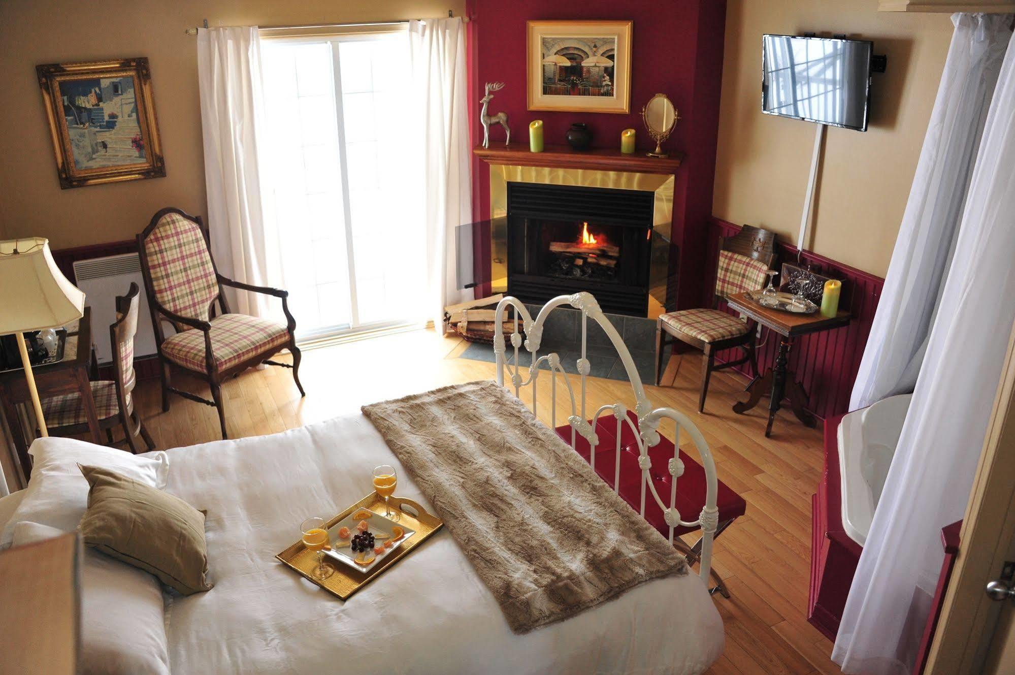 L'Authentique Auberge De Charlevoix Les Éboulements Buitenkant foto