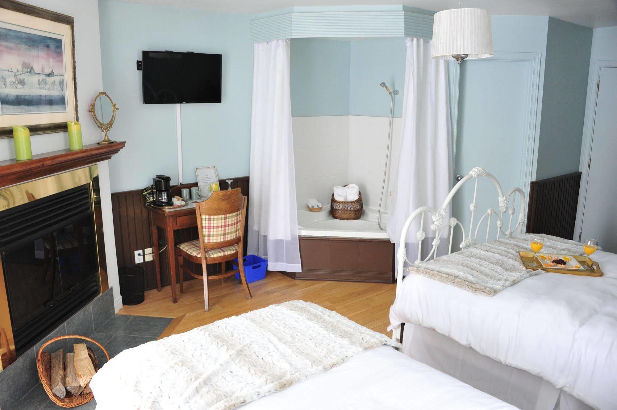 L'Authentique Auberge De Charlevoix Les Éboulements Buitenkant foto